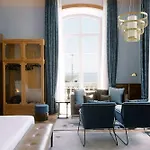 The Editory Riverside Hotel, An Historic 5* Lisbona