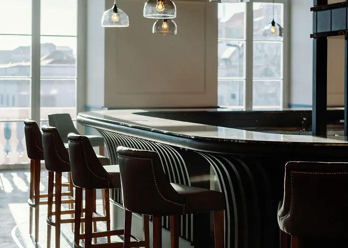 Hotel The Editory Riverside Hotel, An Historic