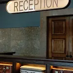 The Editory Riverside Hotel, An Historic Szálloda Lisboa