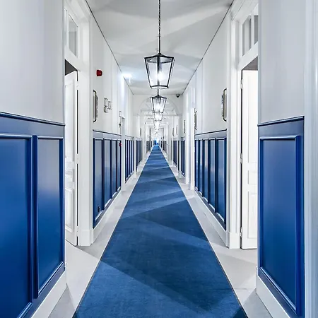 The Editory Riverside Hotel, An Historic Szálloda 5*