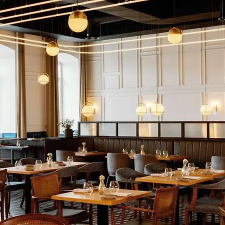 ホテル The Editory Riverside Hotel, An Historic 5*