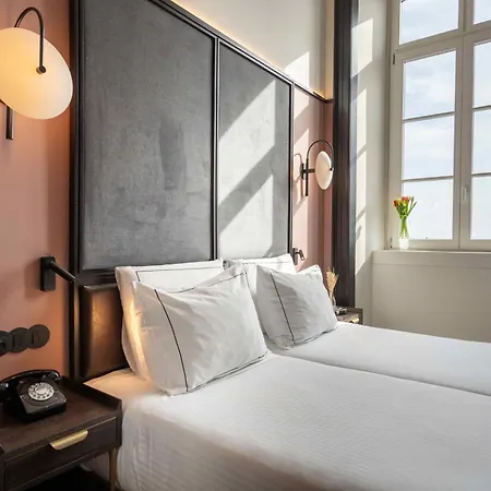 The Editory Riverside Hotel, An Historic Hotel