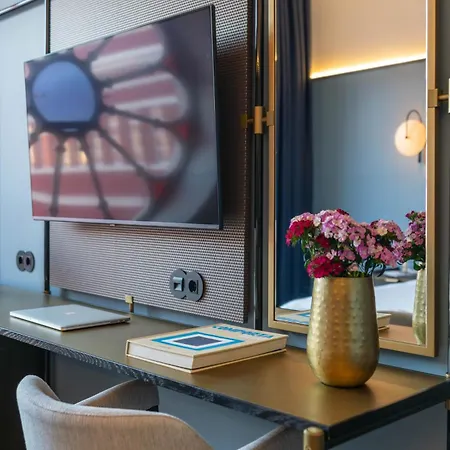The Editory Riverside Hotel, An Historic 5*