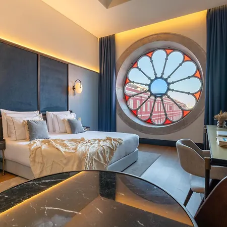 The Editory Riverside Hotel, An Historic