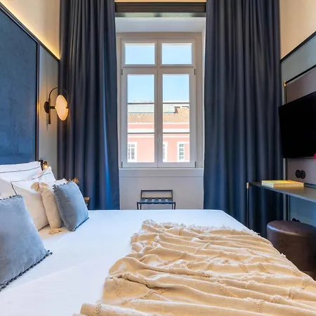 The Editory Riverside Hotel, An Historic 5*