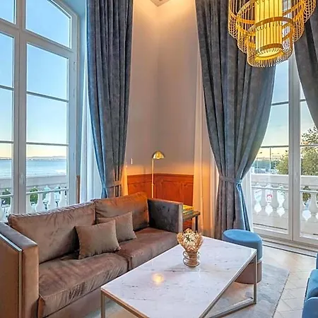 The Editory Riverside Hotel, An Historic Hotell