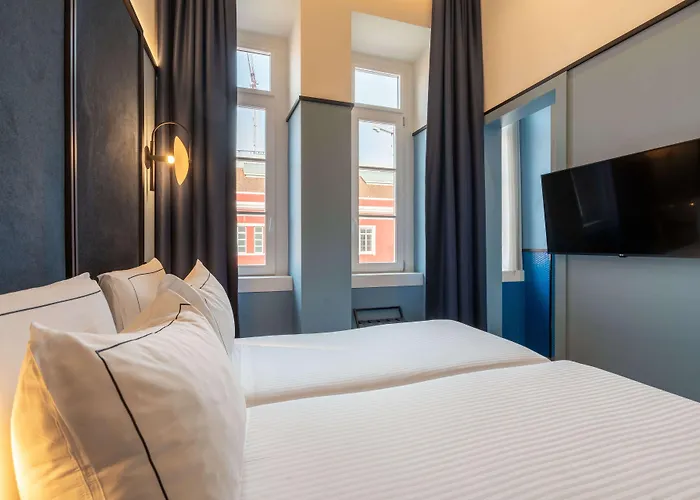 The Editory Riverside Hotel, An Historic 5*