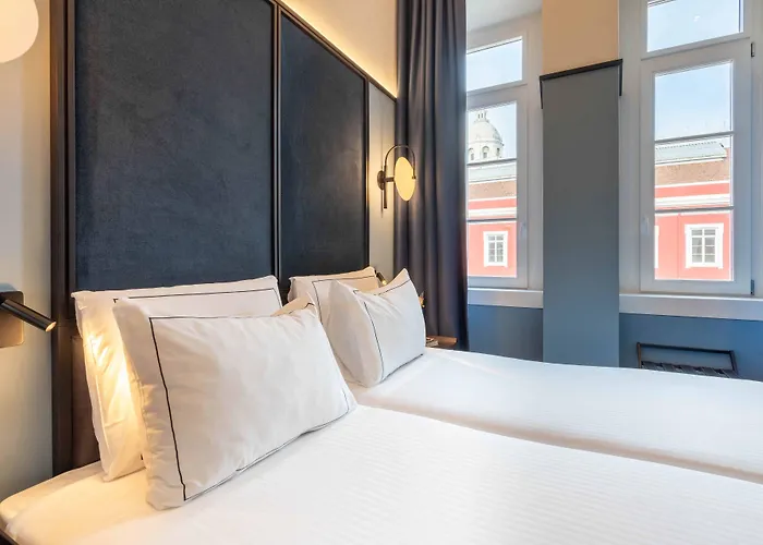 Отель The Editory Riverside Hotel, An Historic 5*