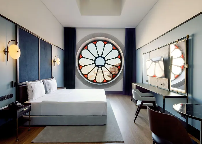 Отель The Editory Riverside Hotel, An Historic Лиссабон