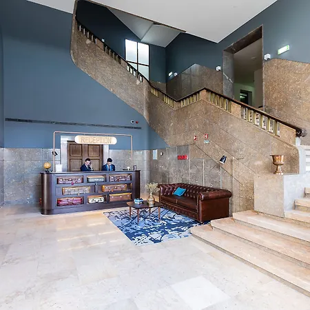 The Editory Riverside Hotel, An Historic 5*