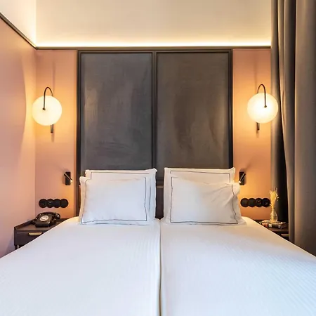 The Editory Riverside Hotel, An Historic