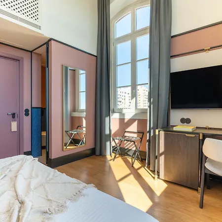 Otel The Editory Riverside Hotel, An Historic